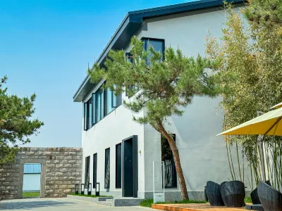 Aiermei HiMaMa Family Hotel (Huanqiu Yingcheng) Hotels near Rongqing Ecological Park