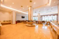 Vienna Hotel (Nanxiong Times Plaza)