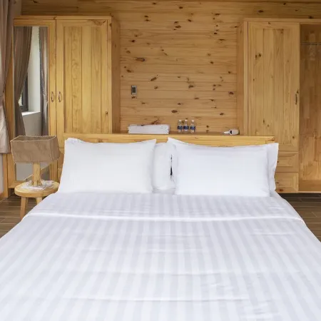 Lat Valley Retreat Village