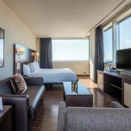 Leonardo Royal Hotel Barcelona Forum Отели рядом с достопримечательностью «Диагональ Мар»