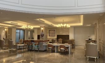 Vienna International Hotel (Longquan Square, Guangdong Pharmaceutical University Branch)