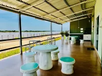 Nokhuuk's House @Rimkhong Hotels in Amphoe Tha Bo