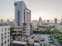 City Comfort Inn (Xinyu Railway Station & No.1 High School Branch) - 駐車場
