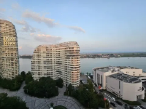 Yueji Qingzhai River View Homestay