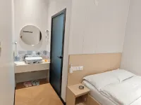 Weiduo Apartment (Liaoyang Railway Station)