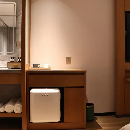 XIAOMANJIA HOTEL（Xinchang Grand Buddha  Ocean City Branch）