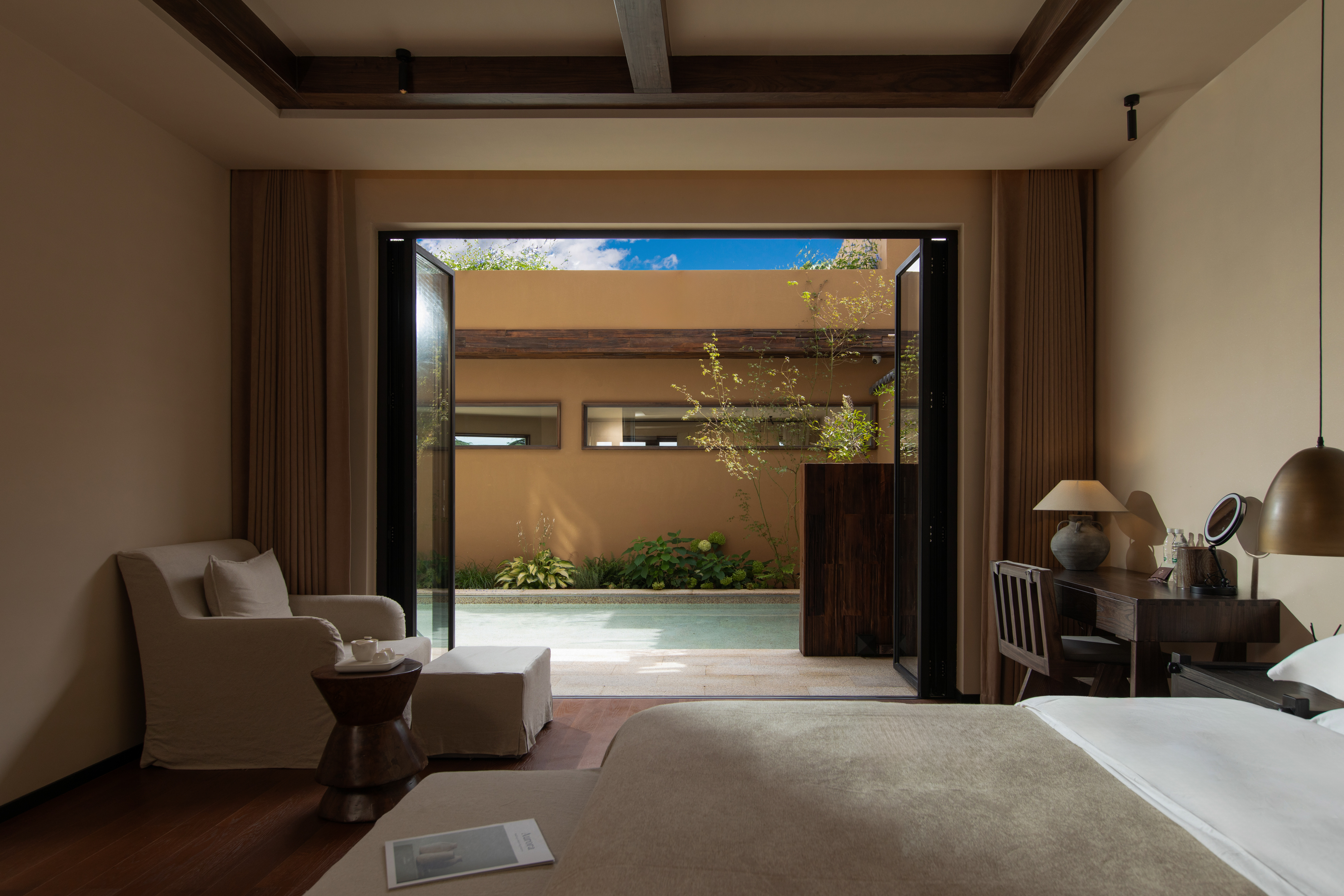 山眷雲·日照金山·田也咖啡·雪山全幅畫景飯店 房間 Photos