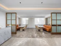 Vienna International Hotel (Huanglong Jiuzhai High-speed Railway Station Branch) Hotels in Songpan