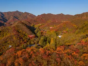 COMMUNE BY THE GREAT WALL , IN THE UNBOUND COLLECTION BY HYATT