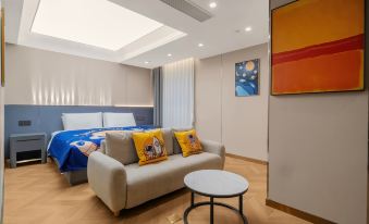 Lanuo Hotel (Chaozhou Ancient City People’s Square Store)
