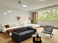 Shiguang Piaoliu Homestay (Qingyuan University Town) Hotels near Huangtengxia Tianmen Hanging Corridor