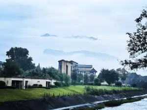青城山春山外湯屋ホテル