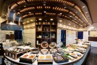 Nanki Shirahama Tore Tore Village