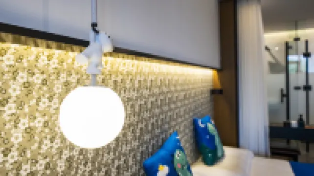 EZ Hotel (Ningbo Tianyi Square Town God's Temple Subway Station)