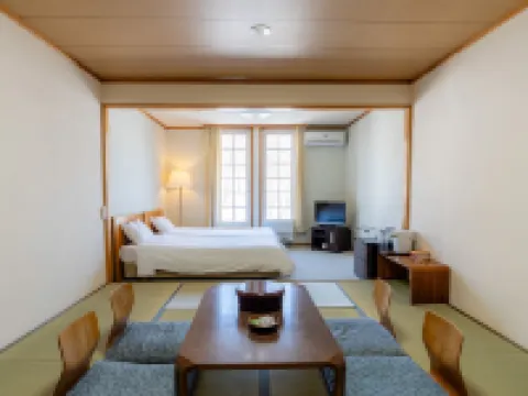 Niseko Grand Hotel Hotels near Moiwasan