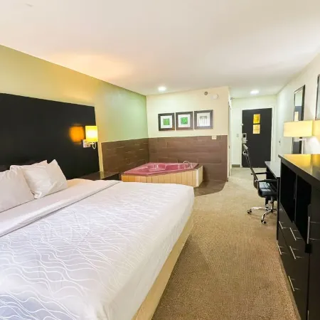 OYO Hotel Rome West GA