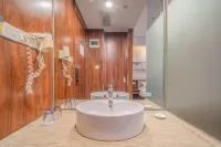 Greentree Eastern Hotel (Wuxi Lihu Yuantouzhu Scenic Spot )