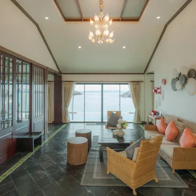 Golden Horizon Villa  Hotels near ميناء بانغ رونغ