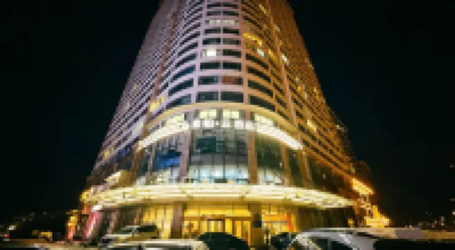 Homeinn Superior Yun Hotel (Dandong Yalu River Moon Island Anton Old Street)