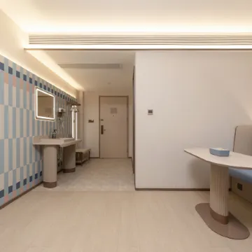 HanTing Hotel (Bozhou Mengcheng Mengdiehu Park)