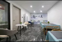 蔚藍那雲飯店（柳州銀泰城馬鞍山公園店） - 3 星級