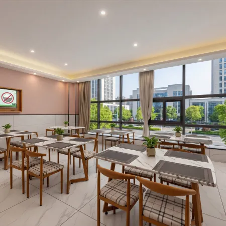 GreenTree Inn Express (Yugan Administrative Service Center)