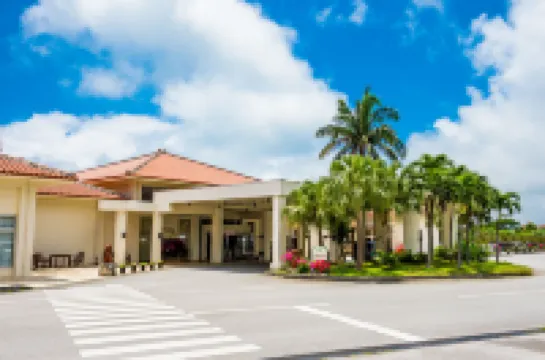 คานูฉะ เบย์ โฮเทลส์ แอนด์ วิลลาส์