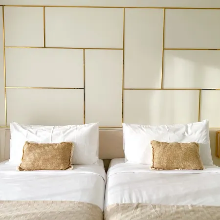 Tatami Hotel Phuket Отели рядом с достопримечательностью «Ват Кетхо Пхукет»