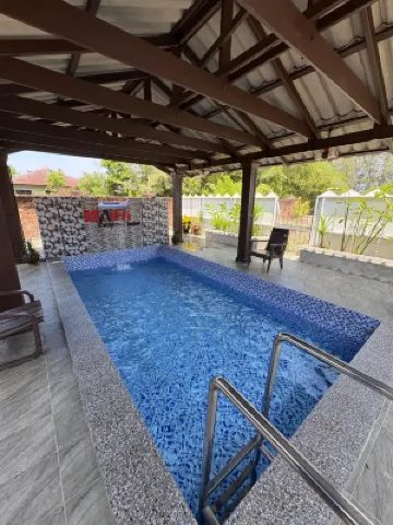 MAIFA VILLAGE CHALET のホテル