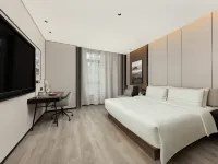 Atour Hotel Guangzhou Haizhu Sun Yat-sen University Metro Station Hotels near Loft 345