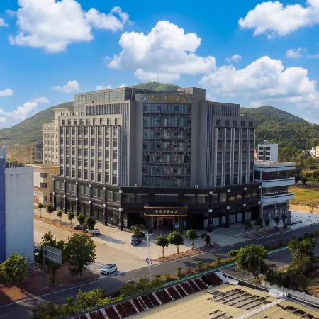 Hadara Peninsula Hotel