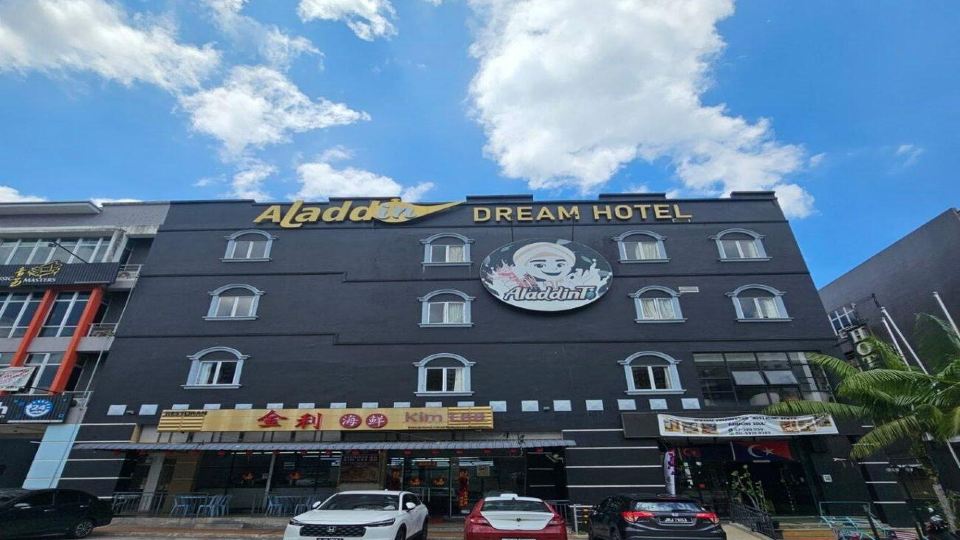 Aladdin Dream Hotel