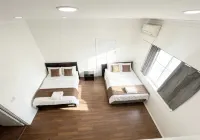 Central Strathfield quiet share stay
