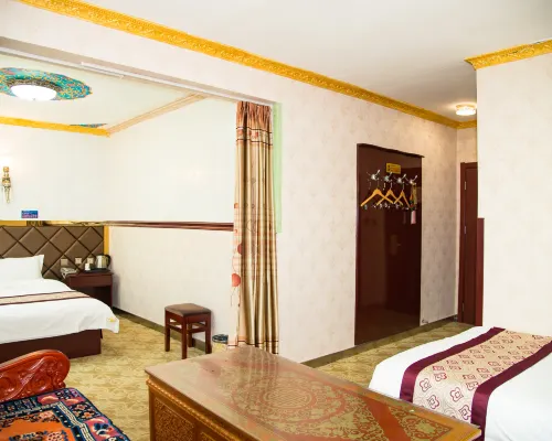 Zongqu Tibetan Inn Zimmer Photos