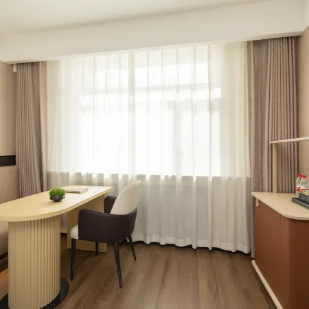 Ufun·Youfang Hotel (Dunhuang Shazhou Night Market)