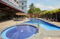 โรงแรมซัมมิท ตาโกลบัน - ที่มีสระว่ายน้ำ
