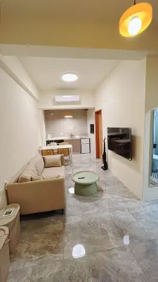 Chestnut House - Whole Floor Homestay - 주차장