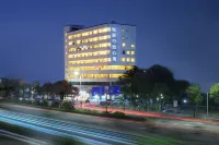 Yuechen Executive Apartment (Chuangwei Innovation Valley, Yingshishi Metro Station) 구 시가지 주변 호텔