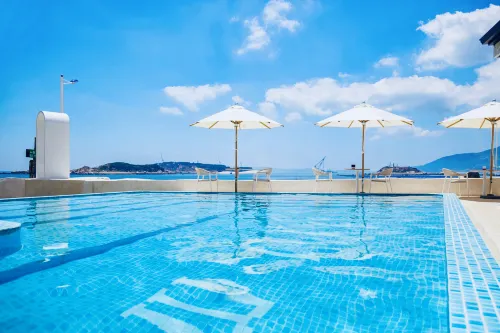 Jiumo ENJOYS · Pingtan Sunrise Windmill Sea View Homestay