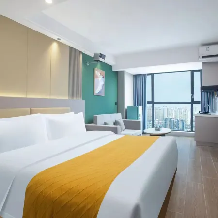 Mingyue Hotel (Changde Happy City)