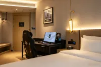 Leishen E-Sports Hotel (Tangshan Convention Center Normal College) - 2-Star