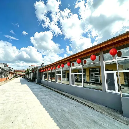 Changbai Mountain Xiaobaixue Chinese Inn (Changbai Mountain Huangsongpu Ticket Hall)