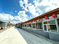Changbai Mountain Xiaobaixue Chinese Inn (Changbai Mountain Huangsongpu Ticket Hall)