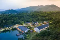 Yixing Oasis Waterfront Garden Homestay