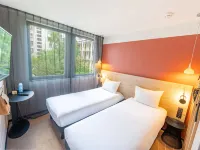 Ibis Styles Paris 16 Boulogne Hotels near Bouygues Telecom