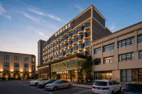 Bindao Holiday Inn(Tanggu Commercial Center Store, Binhai New Area) - Airport Shuttle