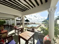 The African Paradise Beach Hotel - de playa