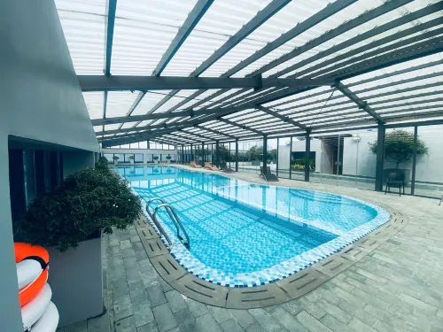 Lancaster Apartment - مسبح غير متناهي
