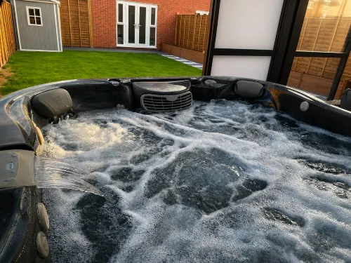 The Cottontail - Optional Hot Tub, Private Room, Free Continental Breakfast - พร้อมWifi