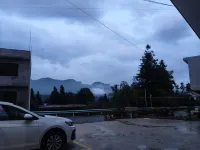 宇鵬飯店 - 山景